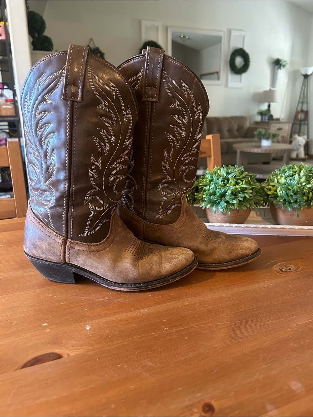 Laredo Brown Two-Tone Western Cowgirl Boots Size 6